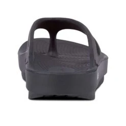 OOfos Unisex OOriginal Sandal - Black- Regular (D) -Sports Store 1000BLK shot5 932x680 737d79a4 1d73 4553 9f61 513403eab4aa