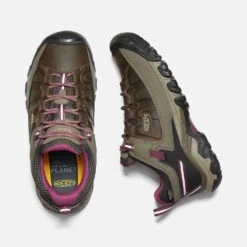 Keen Women's Targhee III Waterproof Hiking Shoe - Weiss/Boysenberry- Regular (B) -Sports Store 1018177 PLD PDP