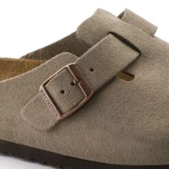 Birkenstock Boston Soft Footbed Taupe Suede- Regular/Wide -Sports Store 560771 detail 1 bost tau