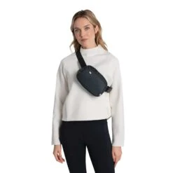 LOLE Jamie Bag - Olive -Sports Store LAW0889 BB03 2 600x 4c6a4a45 c176 41f1 aa80 5fcd917d36aa